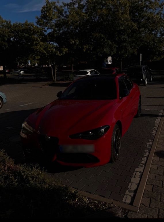 Alfa Romeo Giulia 25.000 km 43.000 € Dreieich 63303