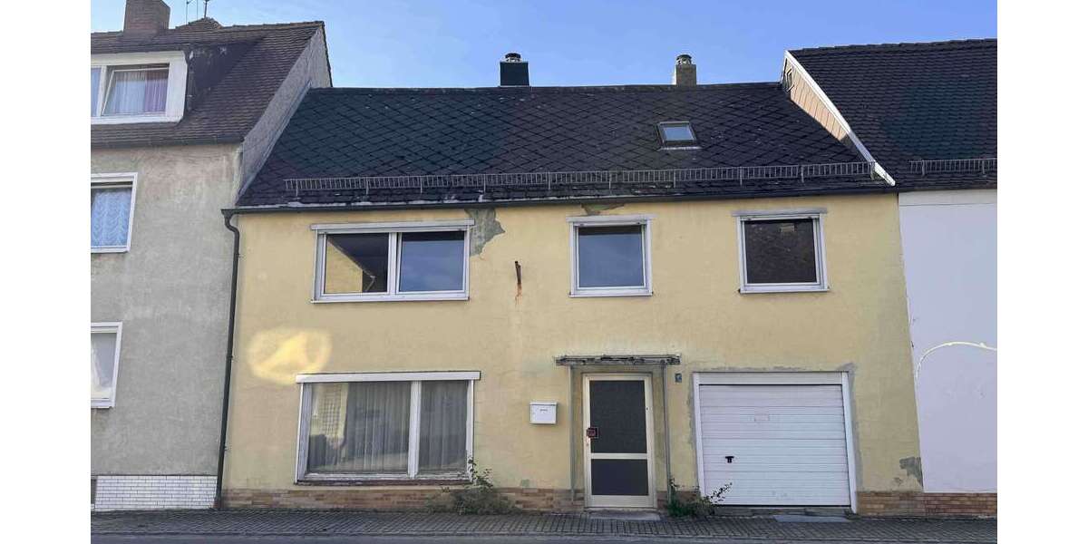 Einfamilienhaus Mitterteich - 9 Zimmer, 292 m&sup2;, 45.000&euro; | Angebot:25638615