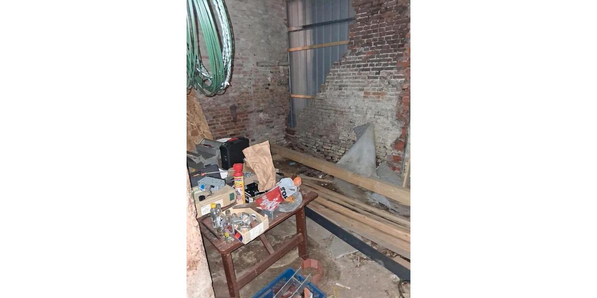 Einfamilienhaus Lunden - 11 Zimmer, 320 m&sup2;, 89.000&euro; | Angebot:26517490
