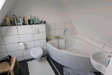 Schöne 4 Zimmer Wohnung