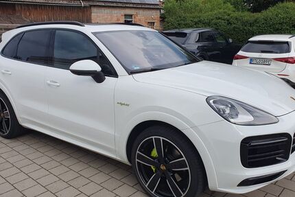 Porsche Cayenne 74.547 km 63.900 &euro; Zeitlarn 93197