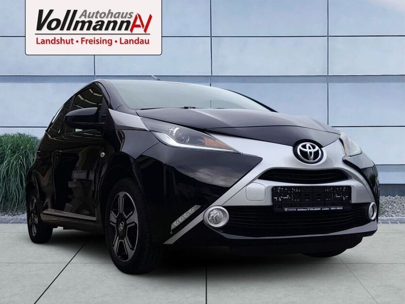 Aygo (X)