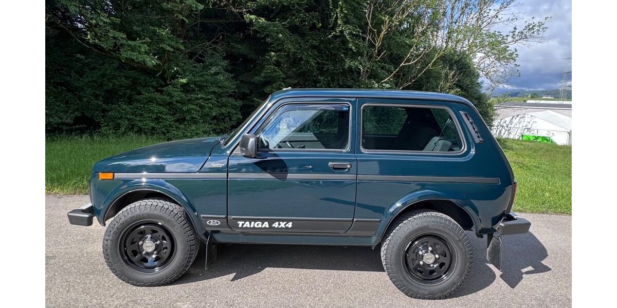 Lada Niva 13.300 km 15.900 &euro; Sulzberg 87477