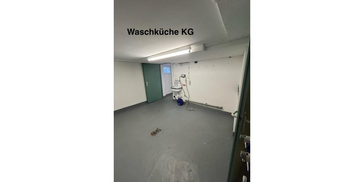 Etagenwohnung Zierenberg - 6 Zimmer, 184 m&sup2;, 1.200&euro; | Angebot:26408662