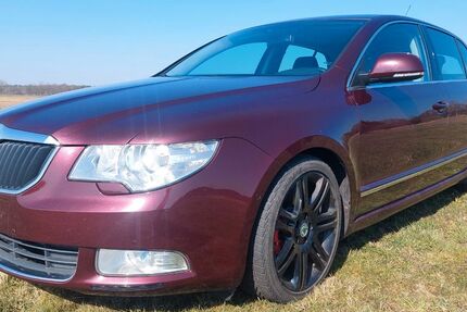 Skoda Superb 156.000 km 5.000 &euro; Karstädt 19294