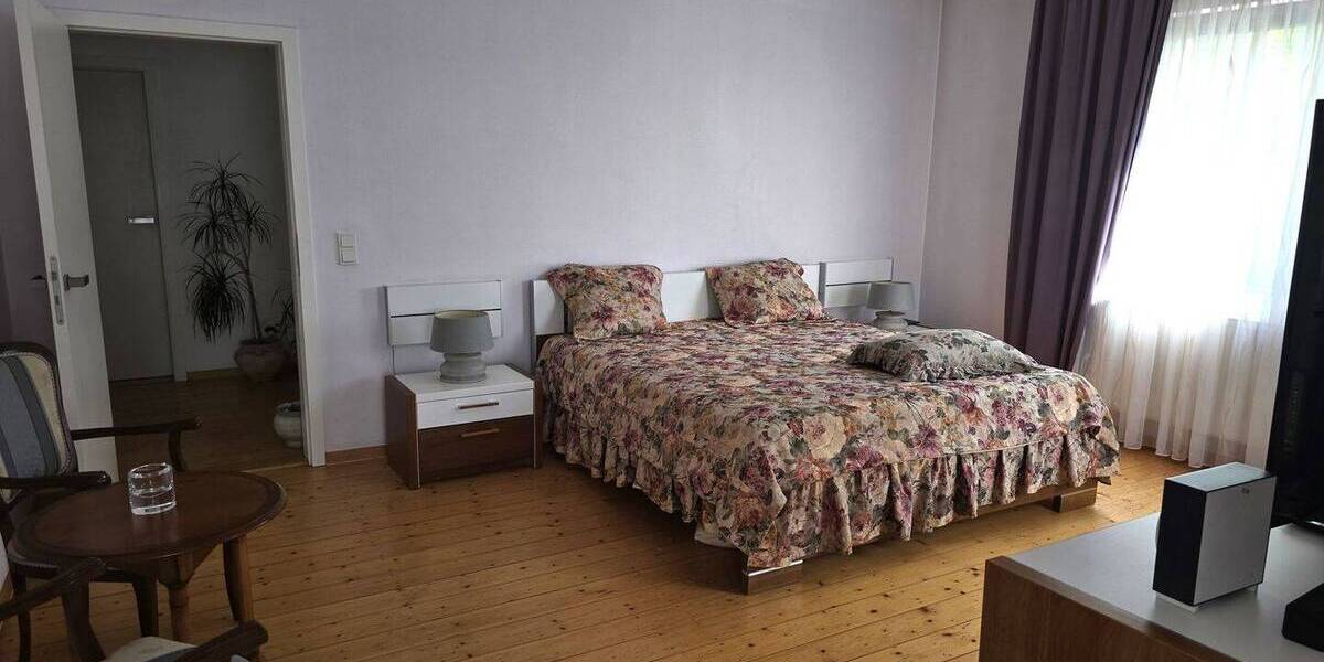 Einfamilienhaus Eschwege - 5 Zimmer, 200 m&sup2;, 770.000&euro; | Angebot:25735921