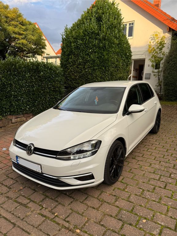 VW Golf 107.000 km 12.500 € Schaafheim 64850