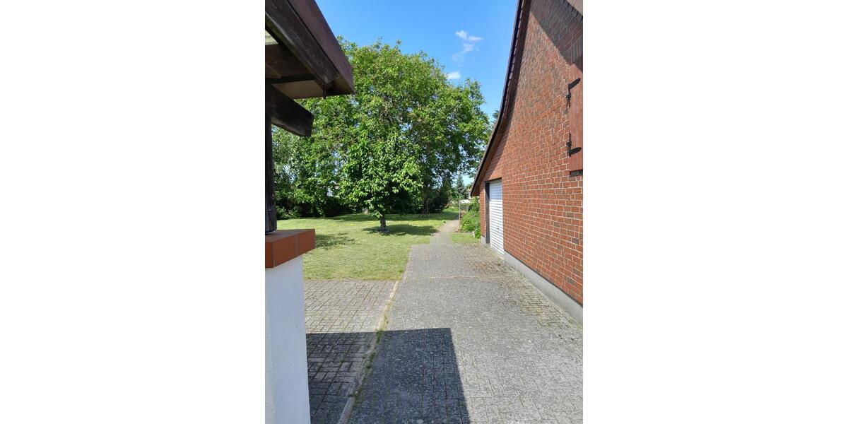 Einfamilienhaus mit großzügigem Grundstück und Nebengelass 3.5 zimmer