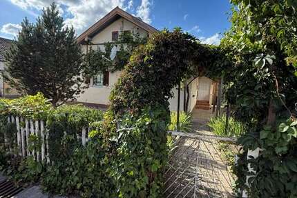 Haus Arnstorf - 3 Zimmer, 85 m&sup2;, 800&euro; | Angebot:27312914