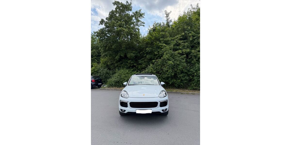 Porsche Cayenne 218.000 km 33.999 &euro; Dortmund 44328