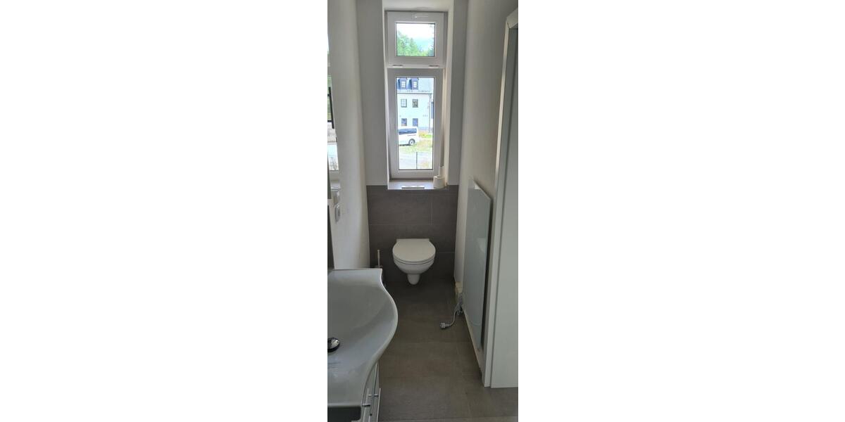 Etagenwohnung Lößnitz - 2 Zimmer, 61 m&sup2;, 460&euro; | Angebot:25087175