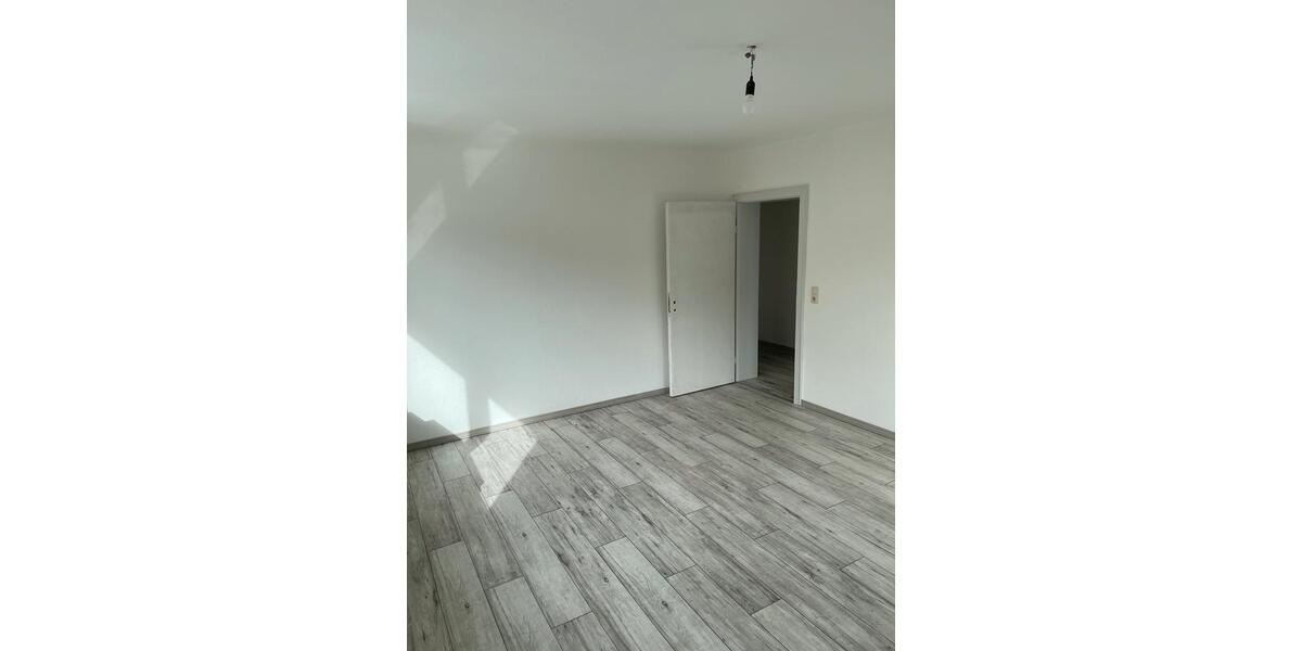4 Zimmer Wohnung ca. 72qm Erstbezug neu renoviert 4 zimmer