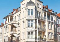 Wunderschöne 2 Zimmer Dachgeschoßwohnung mit Balkon in der Oststadt