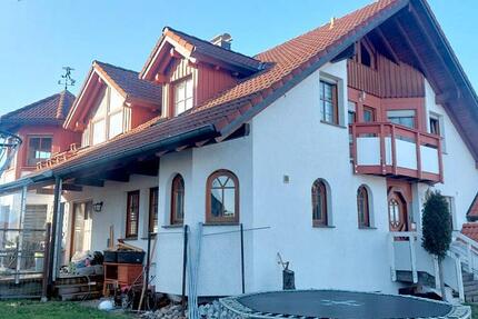 Haus Wangen - 7.5 Zimmer, 230 m&sup2;, 1.900&euro; | Angebot:25446520