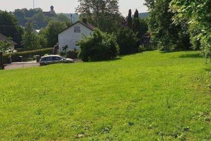 Baugrundstück mit 947 m² für EFH oder ZFH mit Garage in Wertingen-Hirschbach zimmer