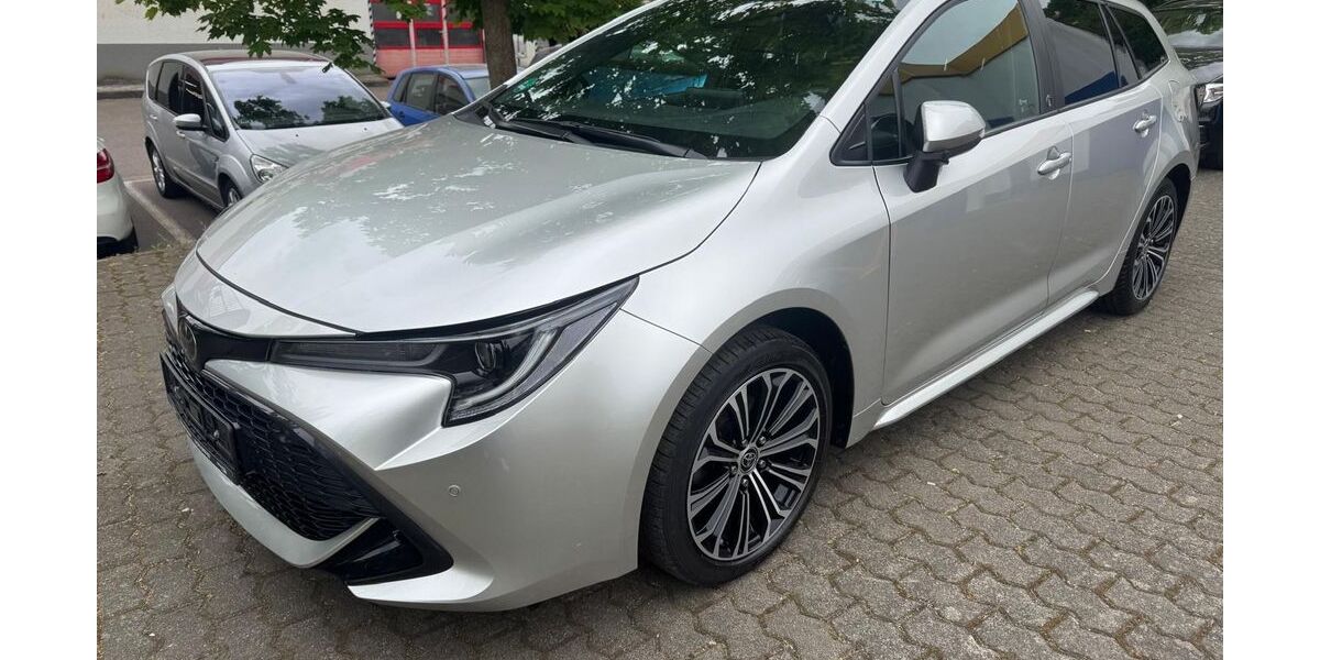 Toyota Corolla 41.600 km 17.950 &euro; Saarlouis 66740