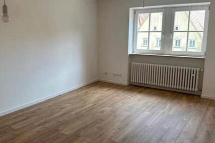 Sanierte 4,5 Zimmerwohnung im Herzen von Röttingen zimmer