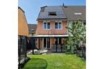 MODERNISIERT & GENÜGEND PLATZ IN RUHIGER WOHNLAGE