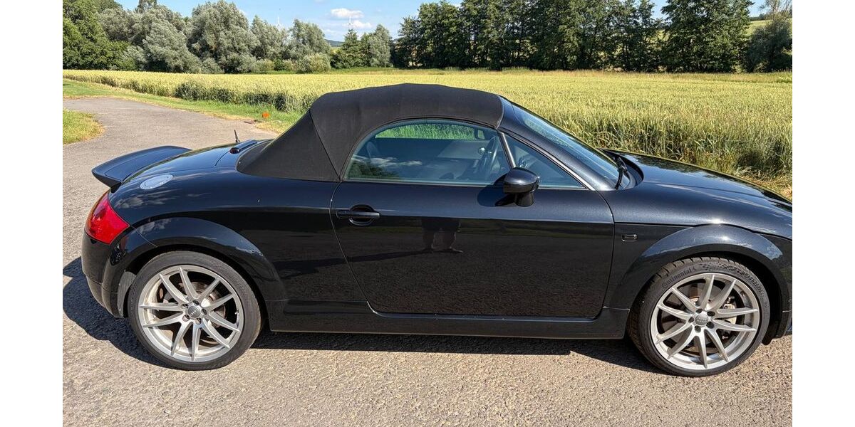 Audi TT 210.000 km 11.950 &euro; Blomberg 32825