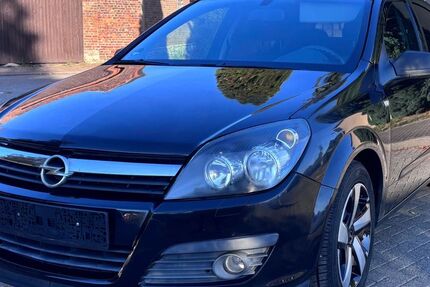 Opel Astra 125.670 km 2.390 &euro; Schkopau / OT Wallendorf 06258