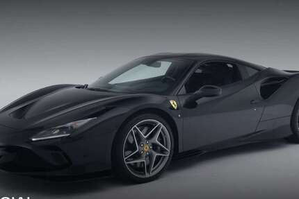 Ferrari F8 Tributo 6.124 km 289.000 &euro; Hamburg 22143