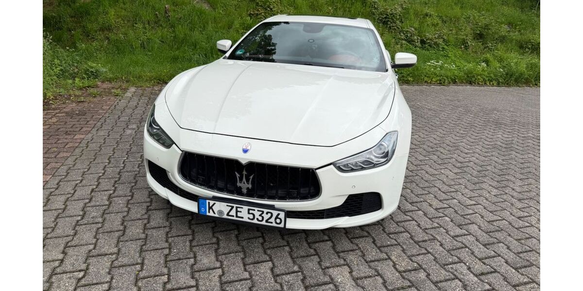 Maserati Ghibli 195.455 km 21.490 &euro; Köln 51149