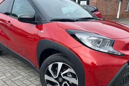Toyota Aygo (X) 11.000 km 16.990 € Wiesmoor 26639