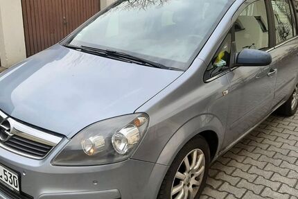 Opel Zafira 178.222 km 4.444 &euro; München 80807