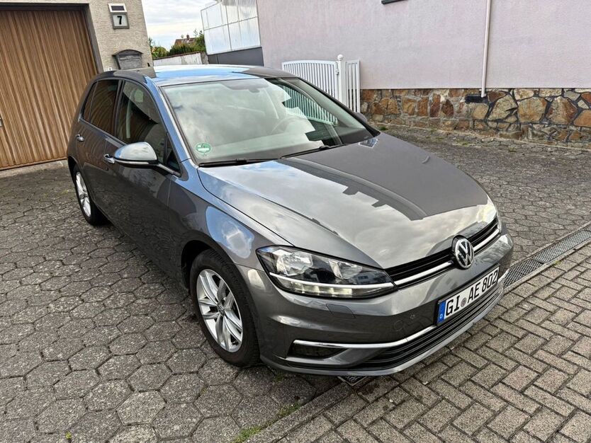 VW Golf 76.913 km 13.300 € Linden 35440