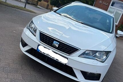 Seat Leon 143.000 km 8.500 &euro; Wacken 25596