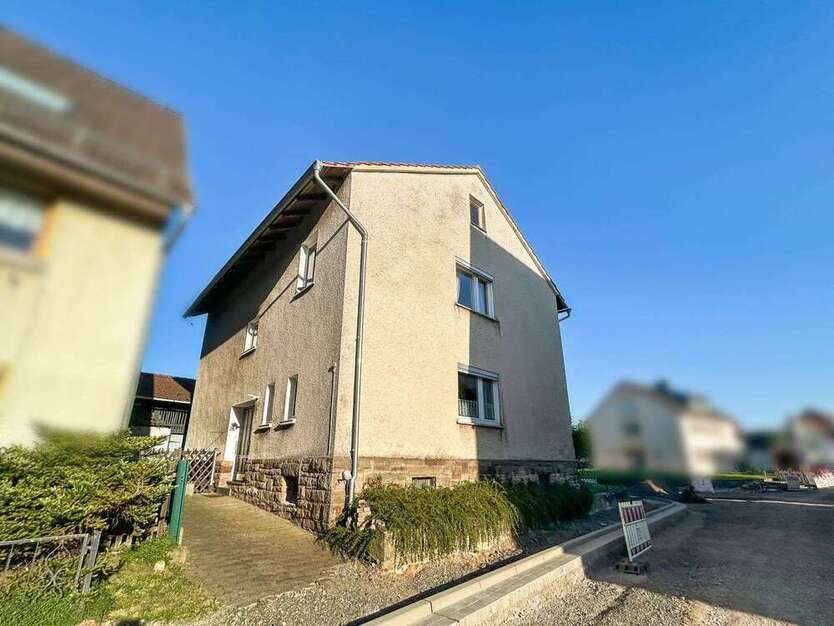 Haus zum Kaufen in Bodenfelde 80.000 € 141 m²
