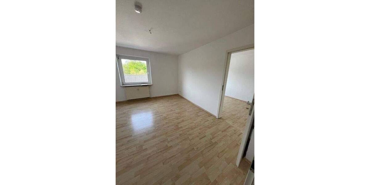 Etagenwohnung Halle (Saale) Ammendorf-Beesen - 2 Zimmer, 45 m&sup2;, 270&euro; | Angebot:26891787