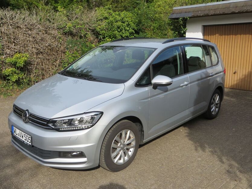 VW Touran 82.400 km 18.500 € Hollenstedt 21279