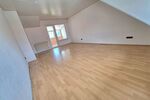 Bezugsfreie 2-Zimmer-DG-Wohnung (71 m²) mit Winterbalkon & Stellplatz in Walldorf - Appartement Mörfelden-Walldorf Walldorf | Angebot:26836061