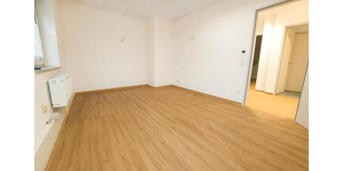 Gewerbeobjekt Wilhelmshaven - 2.209&euro; | Angebot:26267111