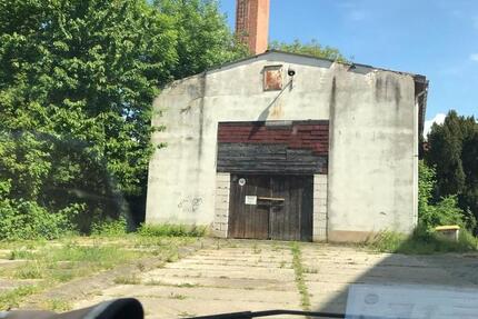 Werkstatthalle 350m2 zu vermieten, Betonboden zimmer