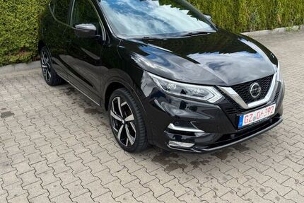 Nissan Qashqai 104.300 km 16.990 &euro; Kötz 89359