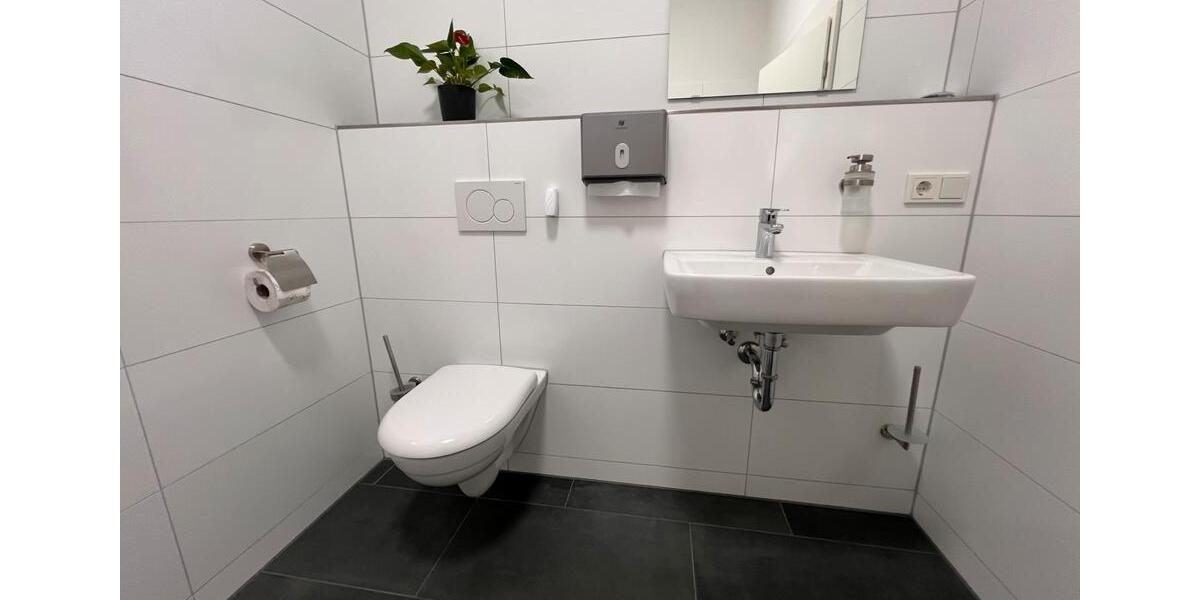 Einfamilienhaus Bad Liebenstein - 22 Zimmer, 800 m&sup2;, 1.160.000&euro; | Angebot:25900895