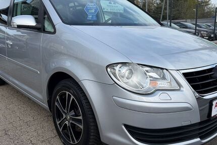 VW Touran 219.929 km 5.999 &euro; Kassel 34123