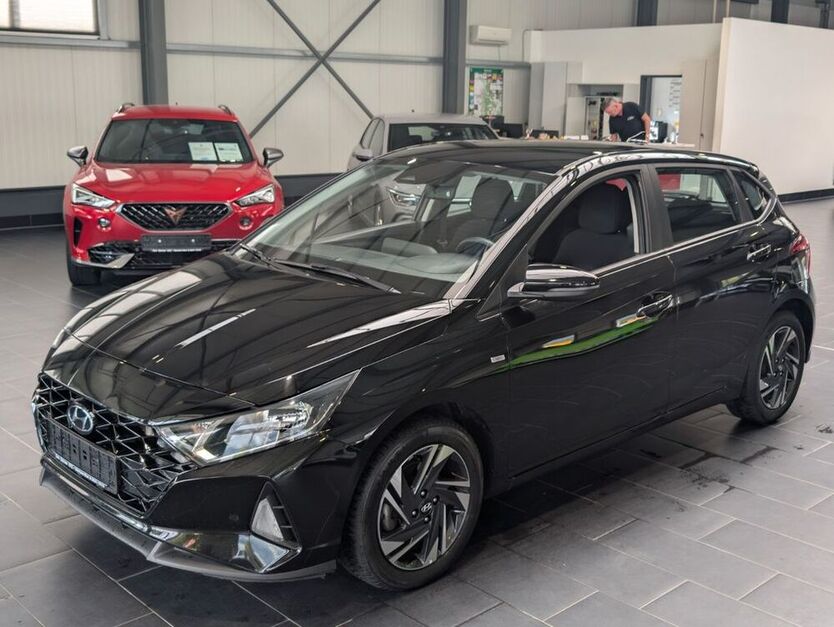 i20