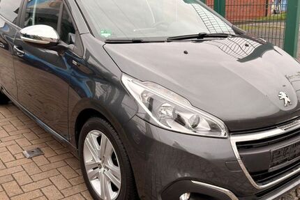 Peugeot 208 106.000 km 5.990 &euro; Berlin Weißensee-Pankow 13086