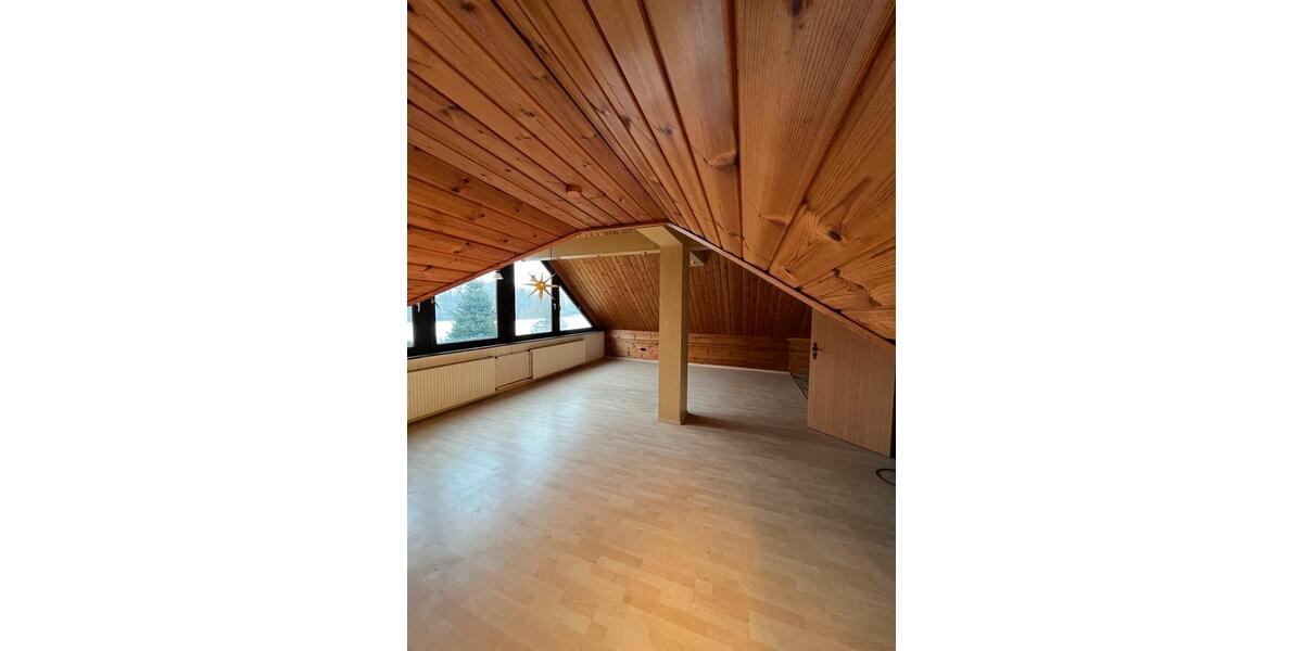 Einfamilienhaus Hameln Kernstadt - 6 Zimmer, 215 m&sup2;, 280.000&euro; | Angebot:27096935