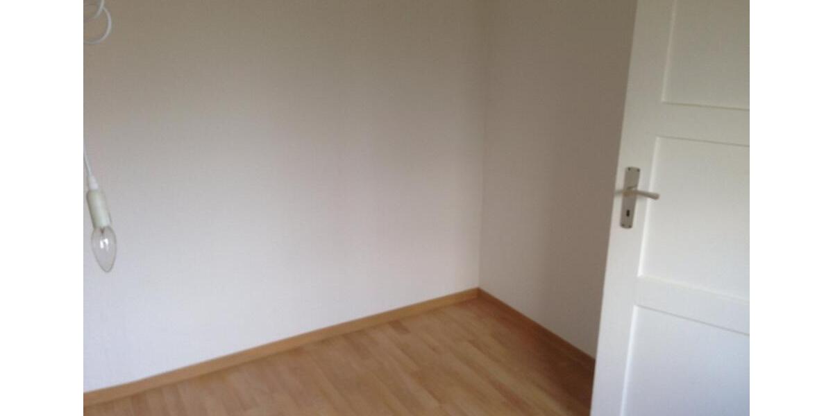 Dachgeschoßwohnung Lüneburg Ebensberg - 1.5 Zimmer, 30 m&sup2;, 380&euro; | Angebot:25784015