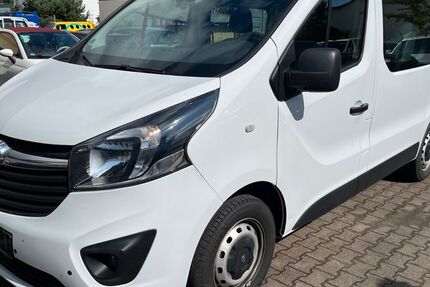 Opel Vivaro 153.980 km 13.780 € Offenbach am Main 63073
