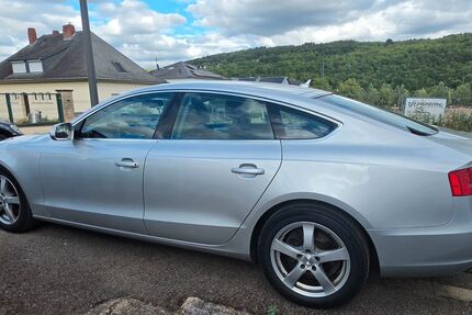 Audi A5 82.000 km 13.500 &euro; Wellen 54441