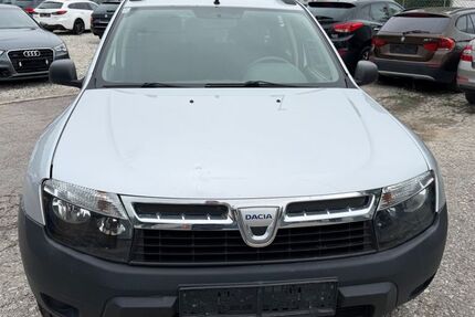 Dacia Duster 122.000 km 2.900 &euro; Rosenheim 83022