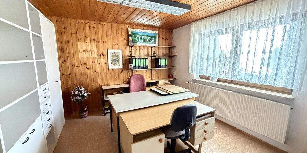 Mehrfamilienhaus, Wohnhaus Regensburg Brandlberg-Keilberg - 8 Zimmer, 183 m&sup2;, 475.000&euro; | Angebot:24738212