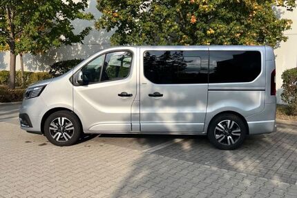Renault Trafic 20.400 km 35.900 &euro; München 81369