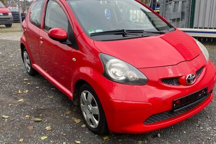 Toyota Aygo (X) 162.742 km 1.700 &euro; Büdingen 63654