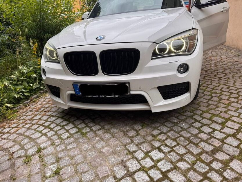 X1
